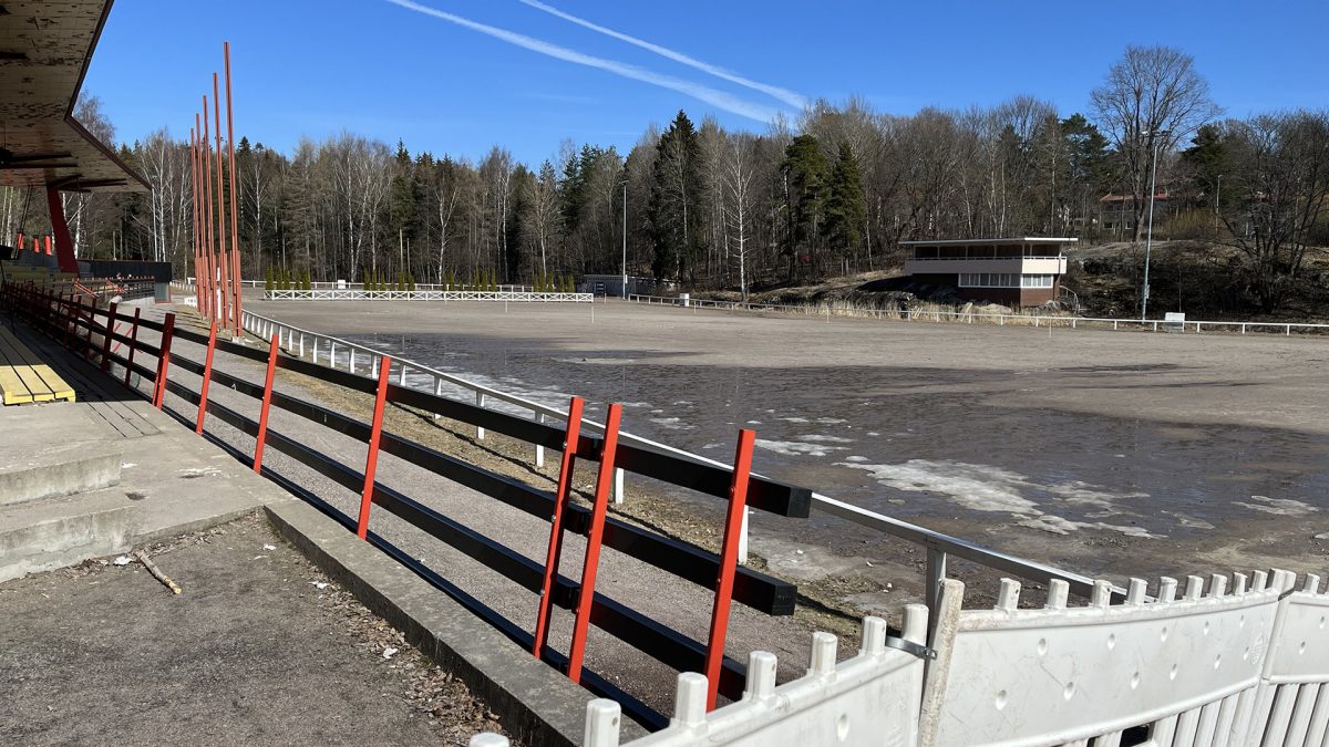 Laakson ratsastuskenttä keväällä 2022