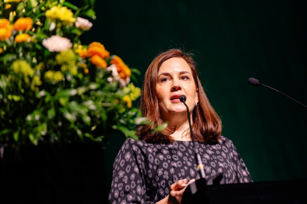 Socialminister Sanni Grahn-Laasonen inledde ceremonin. Foto: Aki Rask.